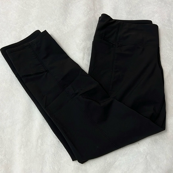 Athleta Pants - Athleta black activewear capris Leggings Yoga Gym Pants